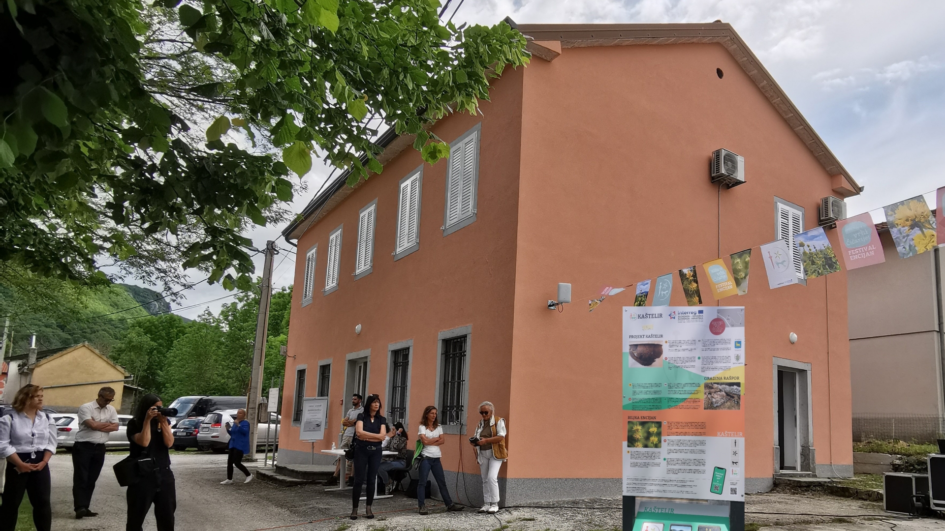 Benvenuti nel mondo delle fortezze di colline-castellieri